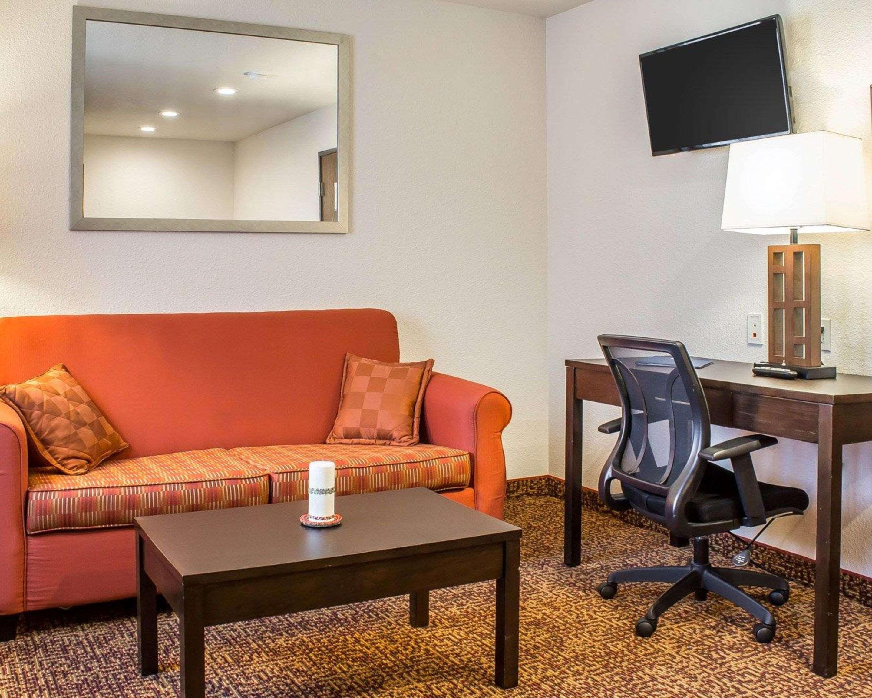 Rodeway Inn & Suites Near Okoboji Lake Milford Eksteriør bilde