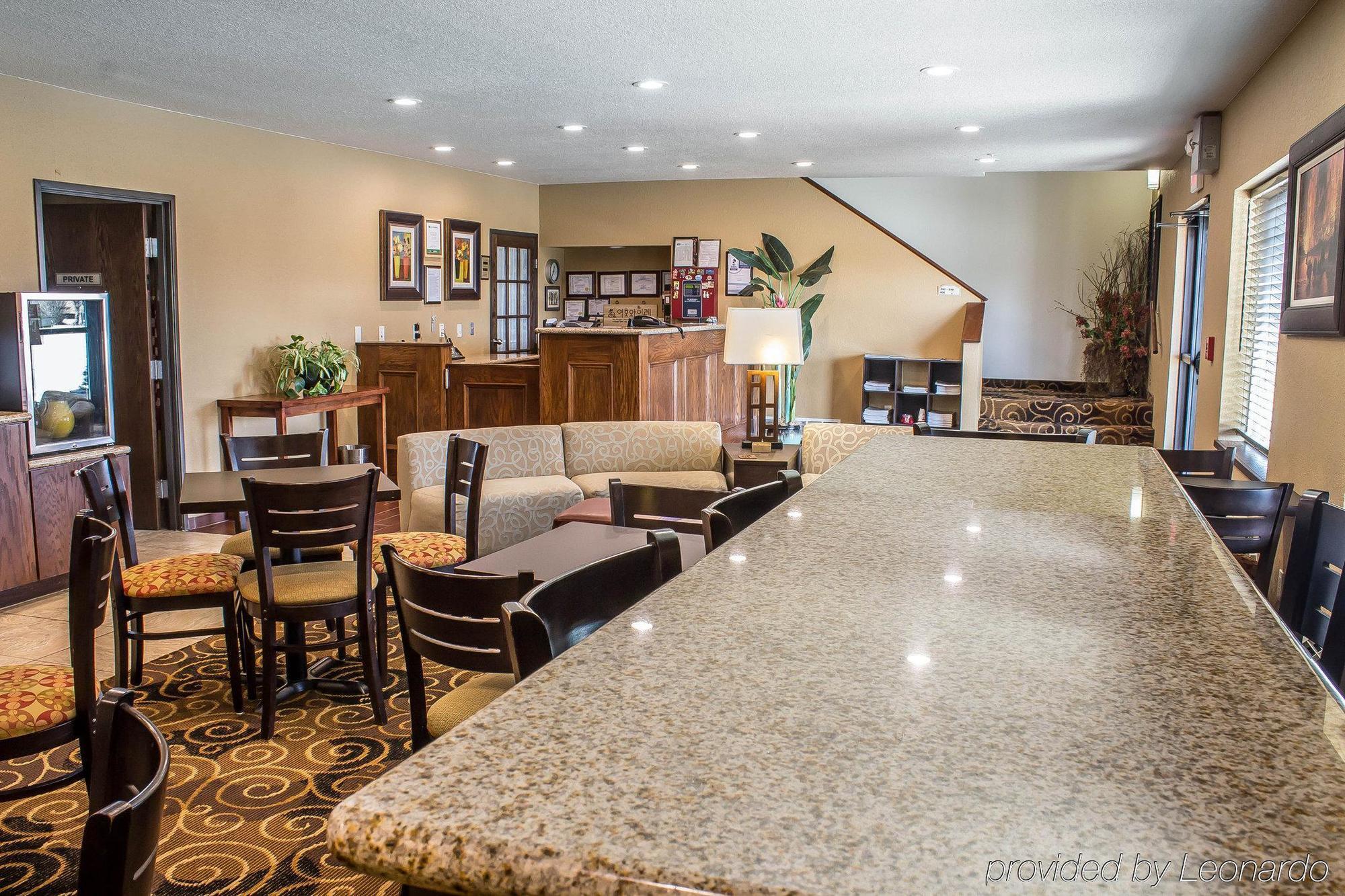 Rodeway Inn & Suites Near Okoboji Lake Milford Eksteriør bilde