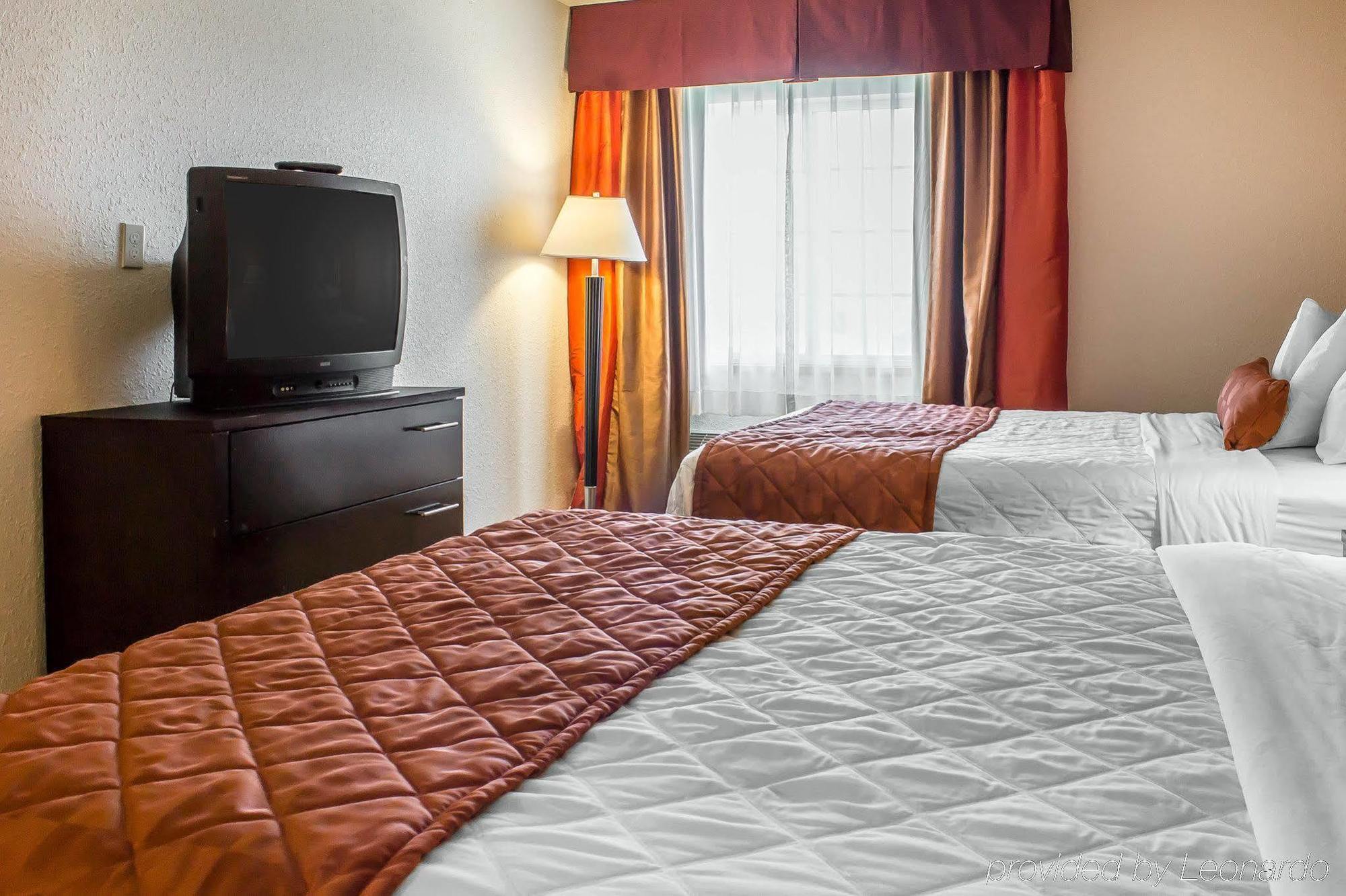 Rodeway Inn & Suites Near Okoboji Lake Milford Eksteriør bilde