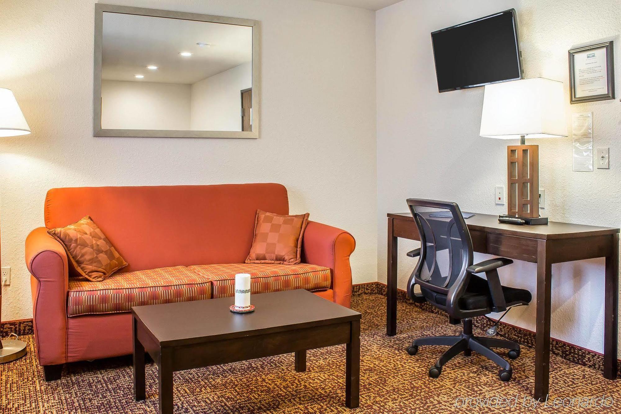 Rodeway Inn & Suites Near Okoboji Lake Milford Eksteriør bilde